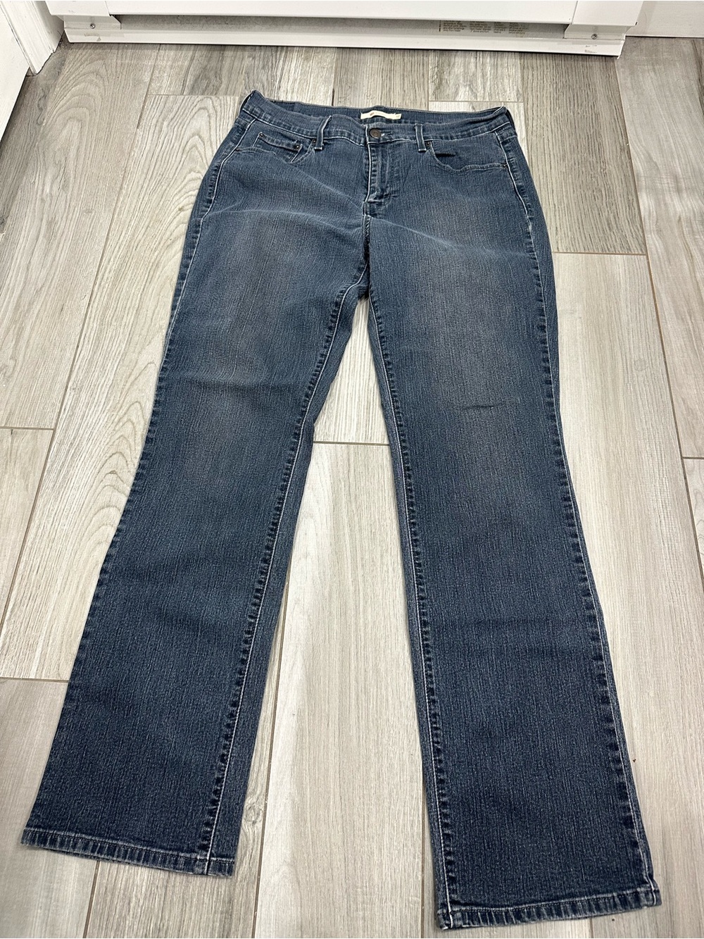 Levi's Women's Straight-Leg Jeans in Dark Wash Blue